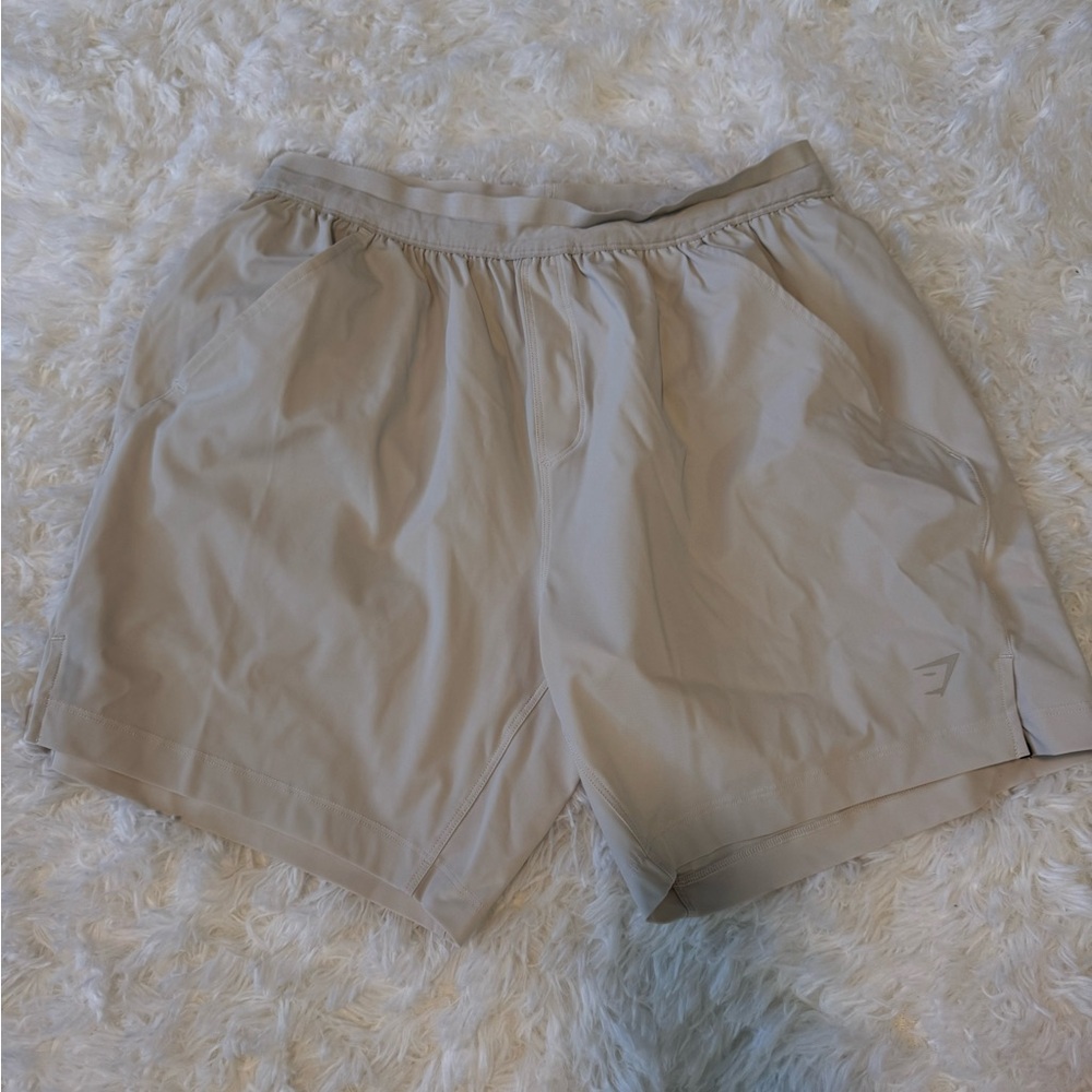 Gymshark shorts studio
